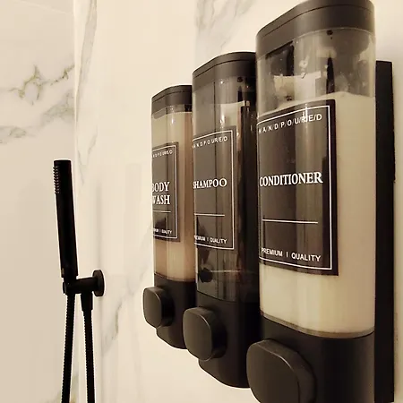 Regina House Al Centro Di 아파트 *