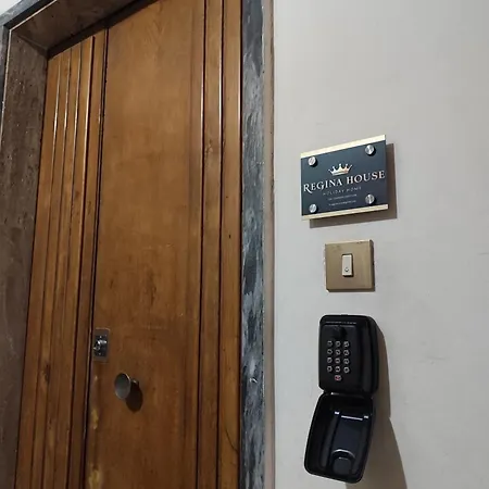 Apartment Regina House Al Centro Di