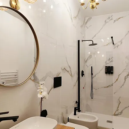 Apartamento Regina House Al Centro Di