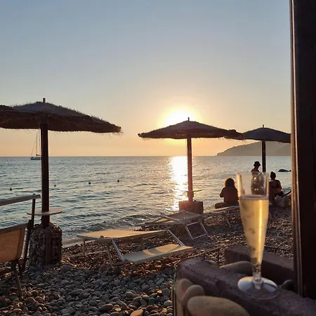 Regina House Al Centro Di * كالياري